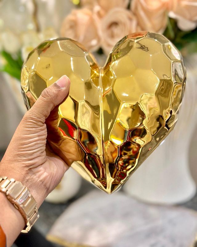 Gold Heart Deco