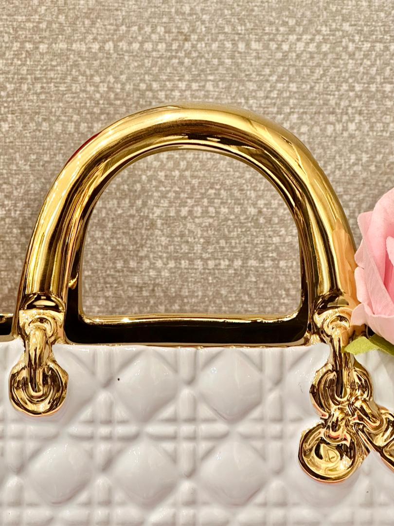 handbag vase 5